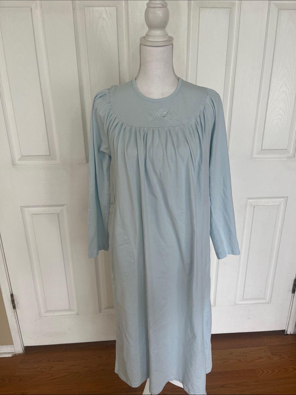 Vermont Country Store Cotton Nightgown embroidered rose